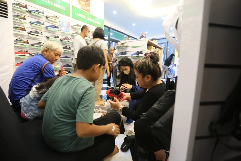 Poster League Tebar Diskon Hingga 70 Persen di Jakarta Fair