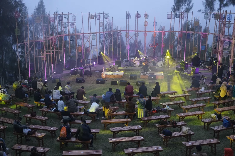 Poster Jazz Gunung Bromo 2021 Menuai Sukses dan Menjadi Awal Kebangkitan Seni Pertunjukan di Era Pandemi