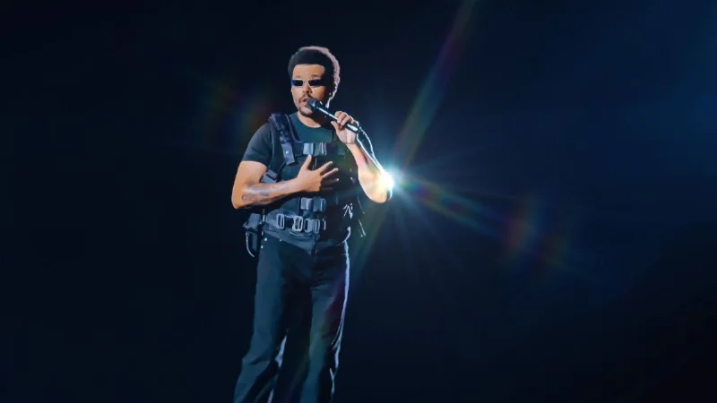Poster The Weeknd Sihir JIS Lewat Konser Imersif Dua Malam, Siap Kembali Lagi ke Jakarta